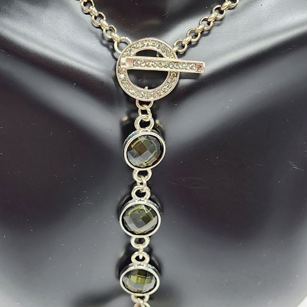 🔺️Silver Tone Chain & Green Beaded Drop Necklace - Picture 5 of 16
